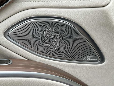 Used 2022 Mercedes-Benz EQS 580 4MATIC Sedan image 19