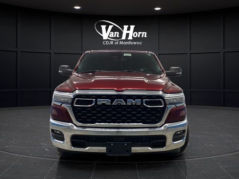 Certified 2025 RAM 1500 Big Horn AWD/4WD image 3