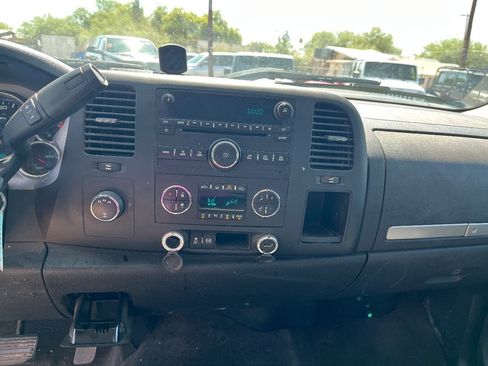Used 2014 Chevrolet Silverado 3500 LT w/ Interior Plus Package AWD/4WD image 9