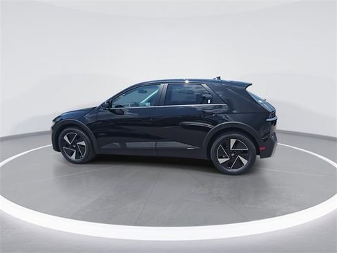 New 2025 Hyundai Ioniq 5 SE image 6