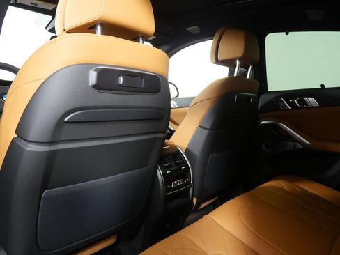 New 2026 BMW X6 M60i image 18