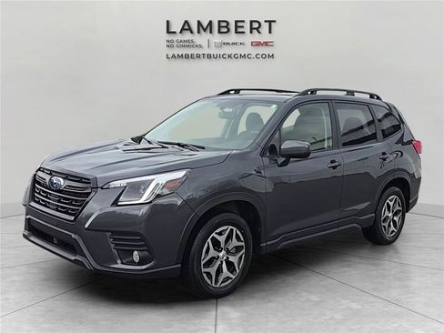 Used 2023 Subaru Forester Premium AWD/4WD image 1
