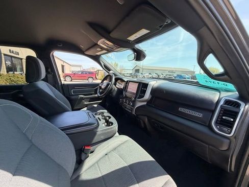 Used 2022 RAM 2500 Big Horn w/ Towing Technology Group B AWD/4WD image 10