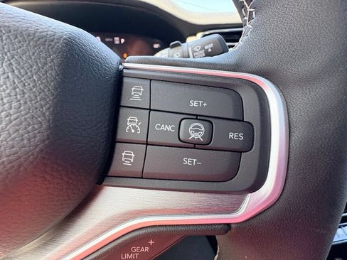 New 2026 Jeep Grand Wagoneer Limited AWD/4WD image 26