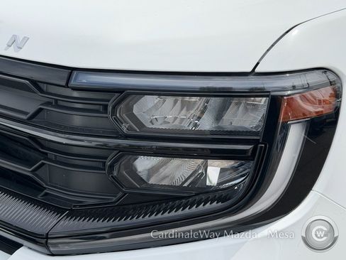 Used 2025 Ford Expedition Active image 11