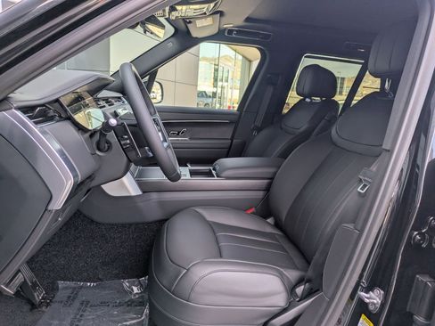 New 2026 Land Rover Range Rover SE image 17