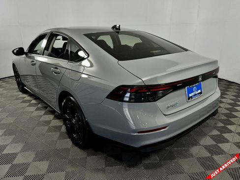 New 2025 Honda Accord SE image 5