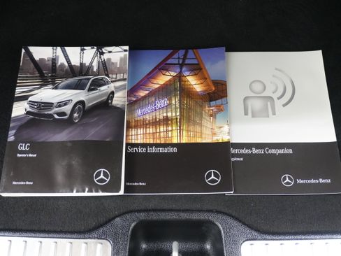 Used 2018 Mercedes-Benz GLC 300 image 25