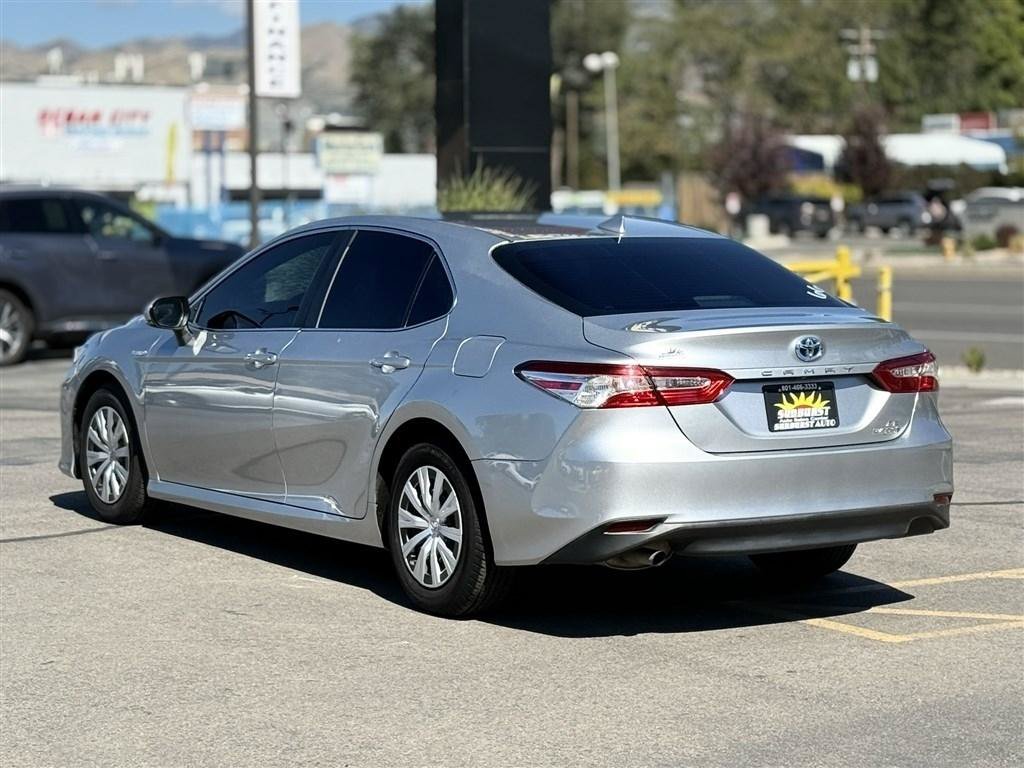 Used 2020 Toyota Camry LE w/ Fleet Convenience Package FWD image 5