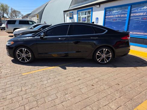 Used 2019 Ford Fusion Titanium AWD/4WD image 8