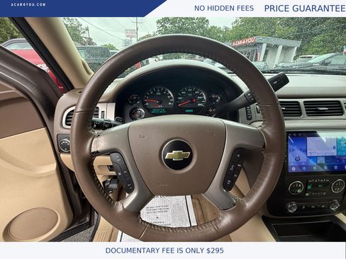 Used 2011 Chevrolet Suburban LT w/ Luxury Package AWD/4WD image 15