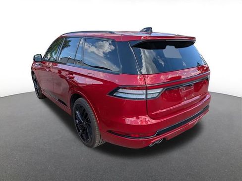 Used 2026 Lincoln Aviator Reserve AWD/4WD image 3