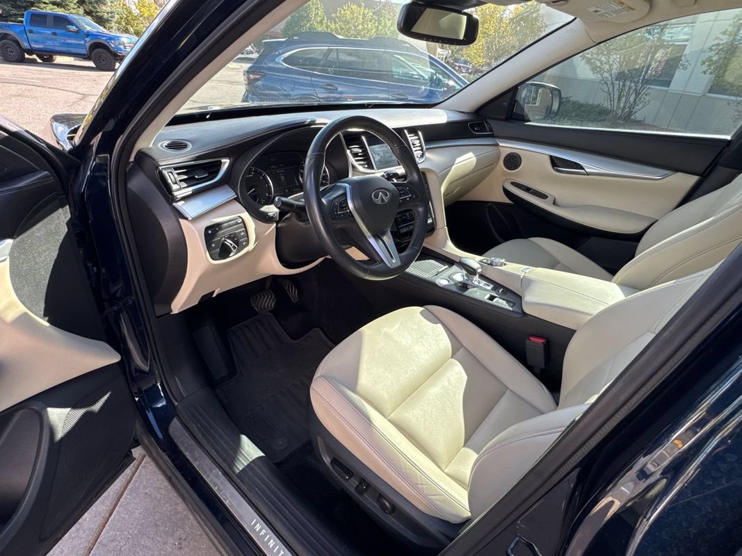 Used 2021 INFINITI QX50 Luxe AWD/4WD image 30