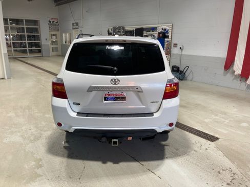 Used 2010 Toyota Highlander SE image 15