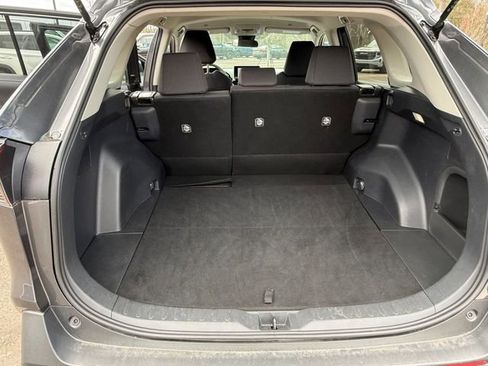 Used 2025 Toyota RAV4 LE image 10