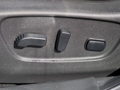 Used 2020 Nissan Rogue Sport SV w/ Technology Package FWD image 28