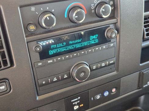 Used 2024 Chevrolet Express 2500 w/ Driver Convenience Package image 15