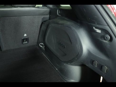 Used 2020 Jeep Cherokee Limited AWD/4WD image 21