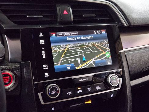 Used 2018 Honda Civic Touring image 34