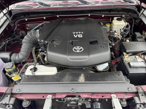 Used 2007 Toyota FJ Cruiser 4WD image 11