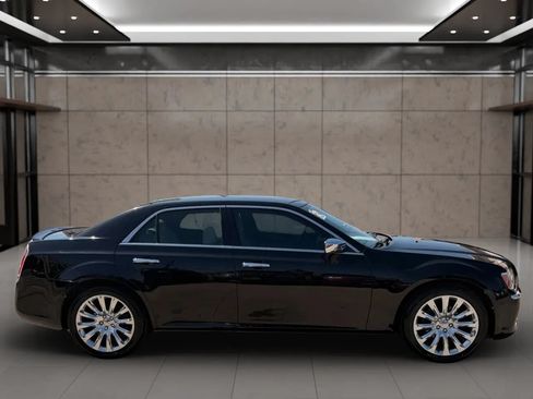 Used 2014 Chrysler 300 Uptown Edition w/ Quick Order Package 22M RWD image 7