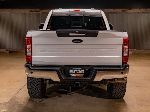 Used 2022 Ford F250 Lariat w/ FX4 Off-Road Package image 8