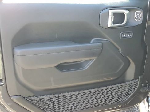 Used 2022 Jeep Wrangler Sport AWD/4WD image 20