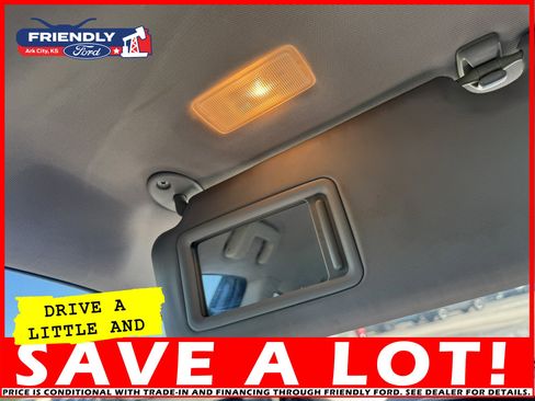 Used 2018 Toyota Corolla LE image 27