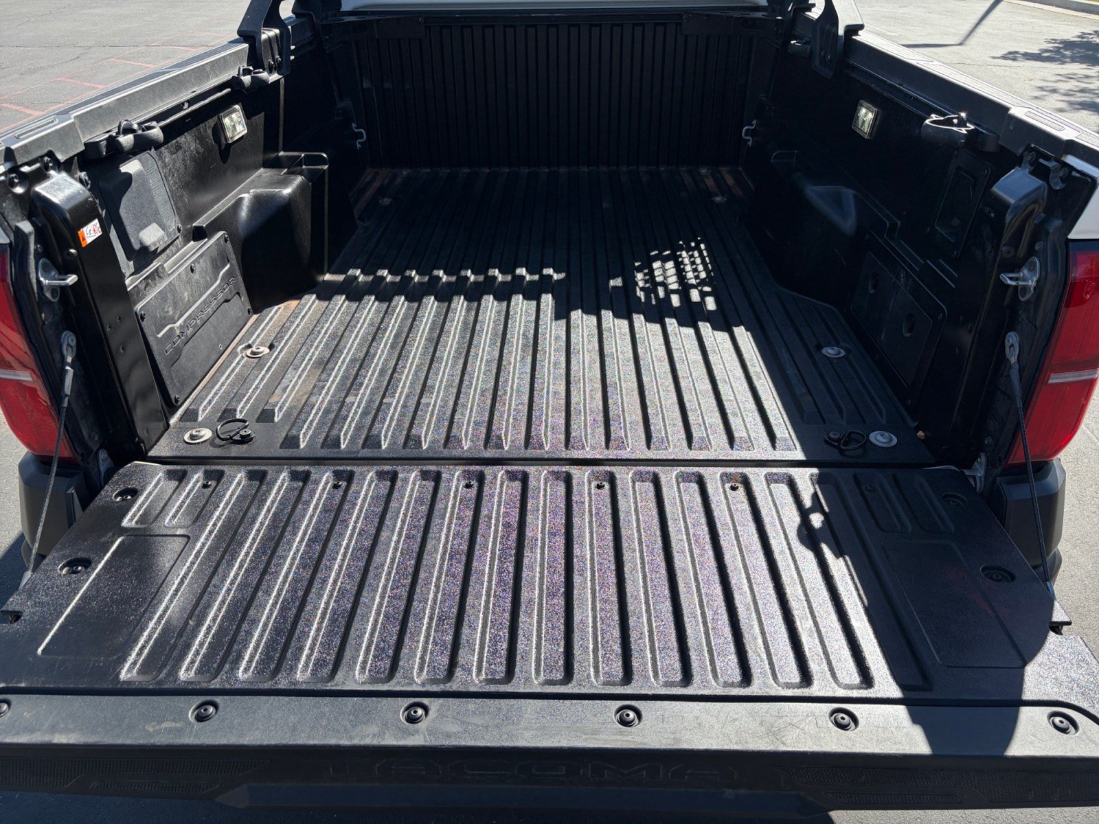 Certified 2025 Toyota Tacoma 4x4 Double Cab Hybrid image 25