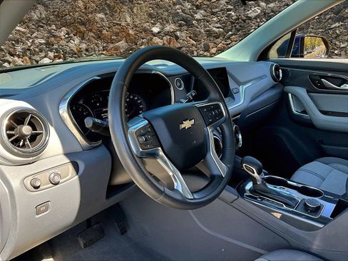 Used 2022 Chevrolet Blazer LT image 9