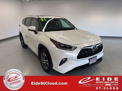 Used 2021 Toyota Highlander XLE