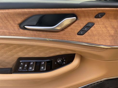 Used 2023 Jeep Grand Cherokee Summit image 13