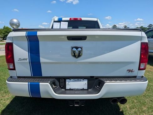 Used 2019 RAM 1500 Express RWD image 34