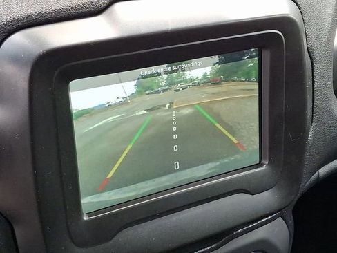 Used 2019 Jeep Renegade Altitude w/ Quick Order Package 2XM image 24