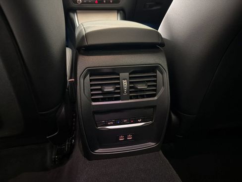 Used 2025 BMW 330i Sedan RWD image 32