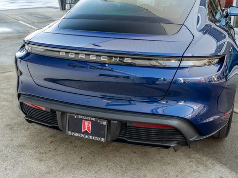 Used 2020 Porsche Taycan Turbo S image 5