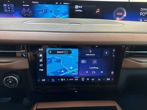 Used 2025 Lincoln Navigator Reserve AWD/4WD image 21