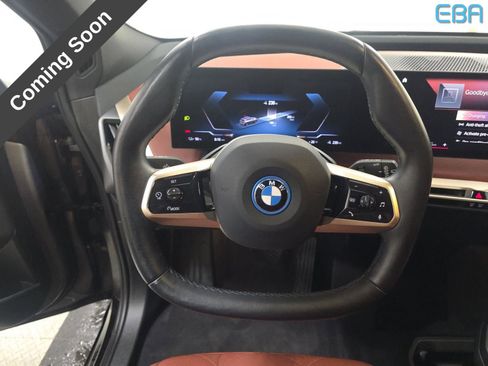 Used 2023 BMW iX xDrive50 w/ Sport Package image 10