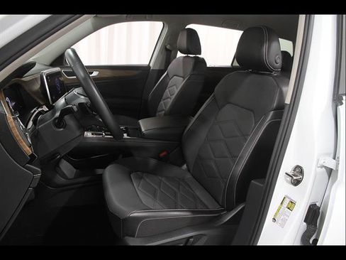 Certified 2024 Volkswagen Atlas SE AWD/4WD image 5