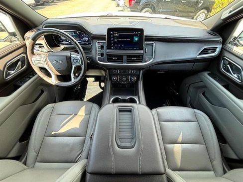 Used 2023 Chevrolet Tahoe Z71 w/ Luxury Package image 10