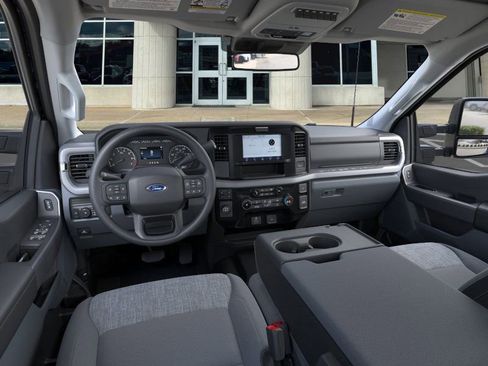 New 2026 Ford F250 XLT w/ 360-Degree Camera Package image 38