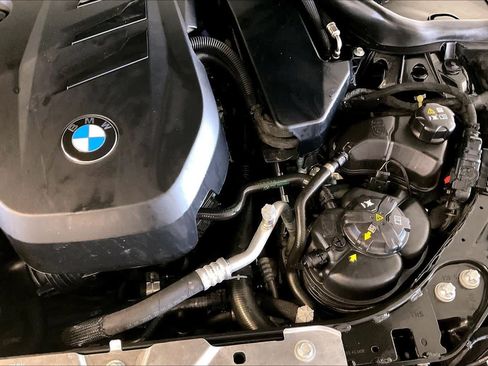 Used 2025 BMW 330i xDrive Sedan AWD/4WD image 29
