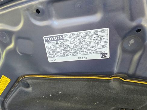 Used 2014 Toyota Prius Plug-In Hybrid image 45