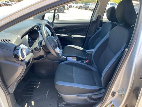 Used 2024 Nissan Versa SV FWD image 7