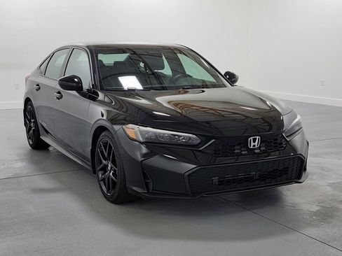 Used 2025 Honda Civic Sport image 2