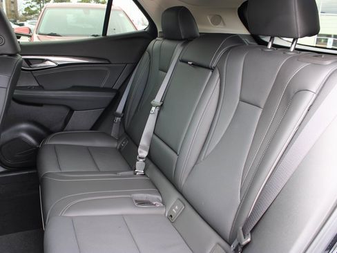 Used 2023 Buick Envision Essence image 25