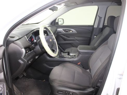 Used 2018 Chevrolet Traverse LT FWD image 17