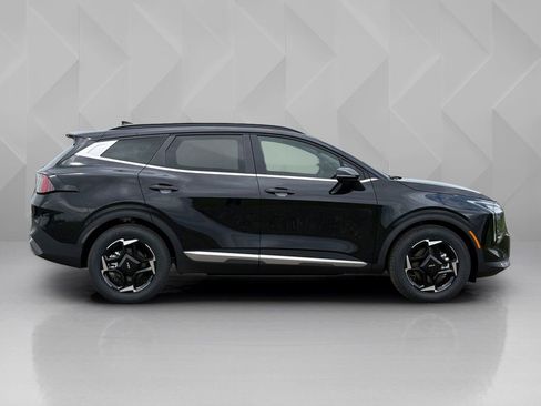 New 2026 Kia Sportage EX image 8