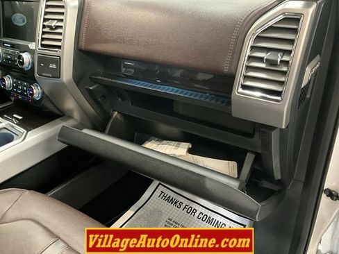 Used 2016 Ford F150 Platinum w/ Equipment Group 701A Luxury image 41