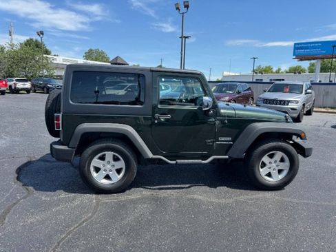 Used 2011 Jeep Wrangler Sport AWD/4WD image 3